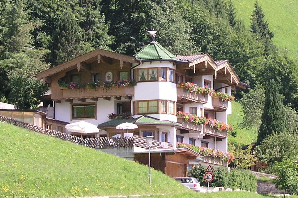 Haus Am Sonnenhang Finkenberg Dış mekan fotoğraf